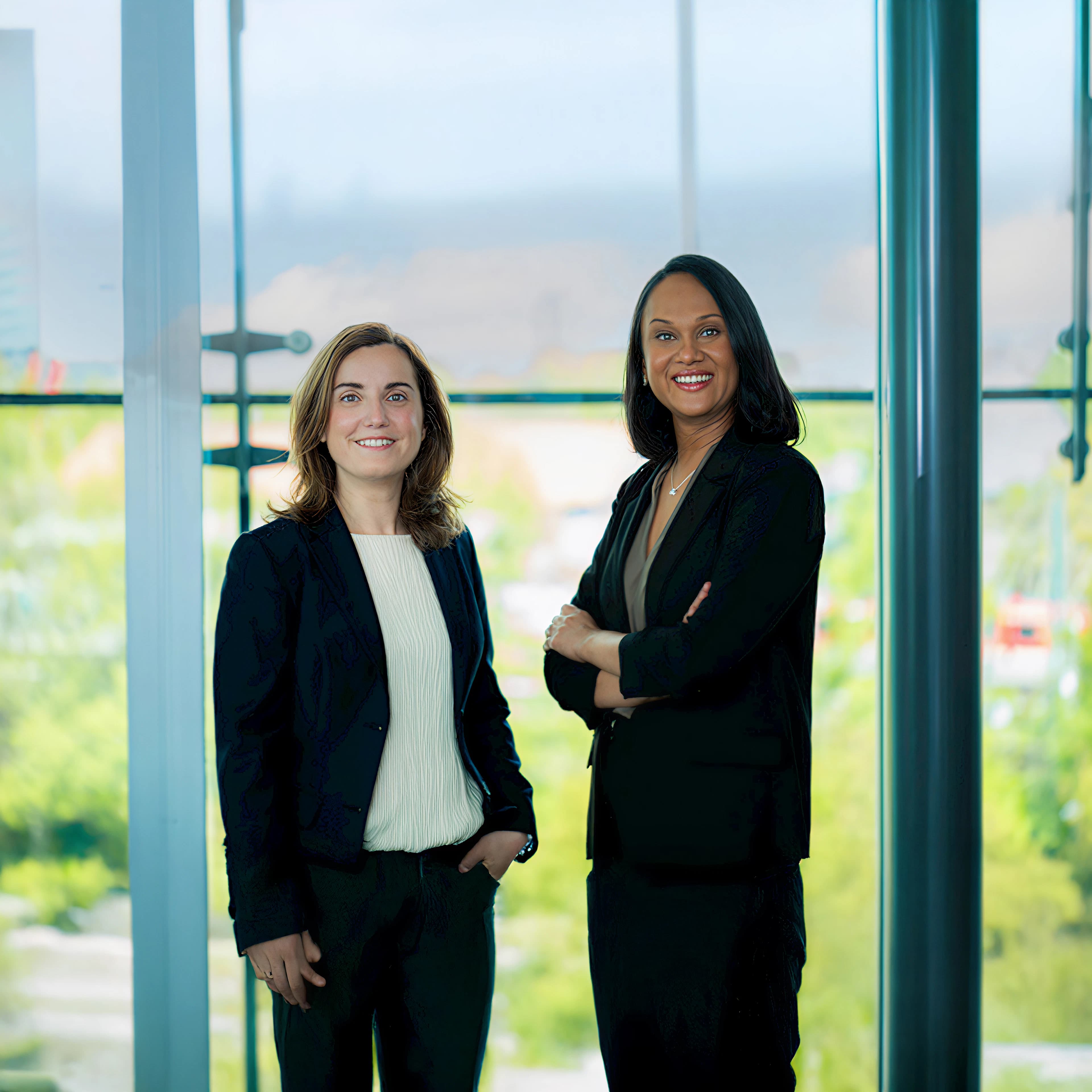 Photo of Dr. Helena Garriga and Arungalai Anbarasu from Körber's the Group Executive Board