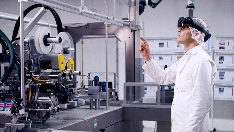 Körber's engineers working at sustainability techniques.