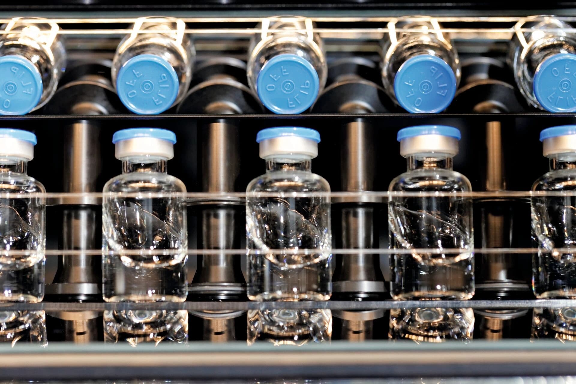 pharma containers on v90 inspection machine