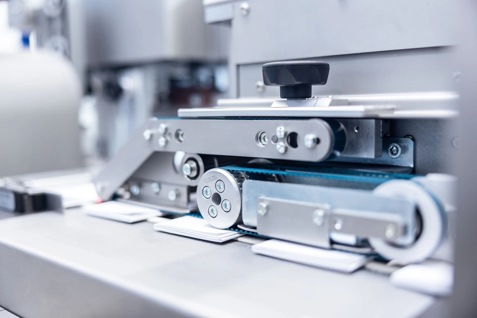 Körber machine printing leaflets.